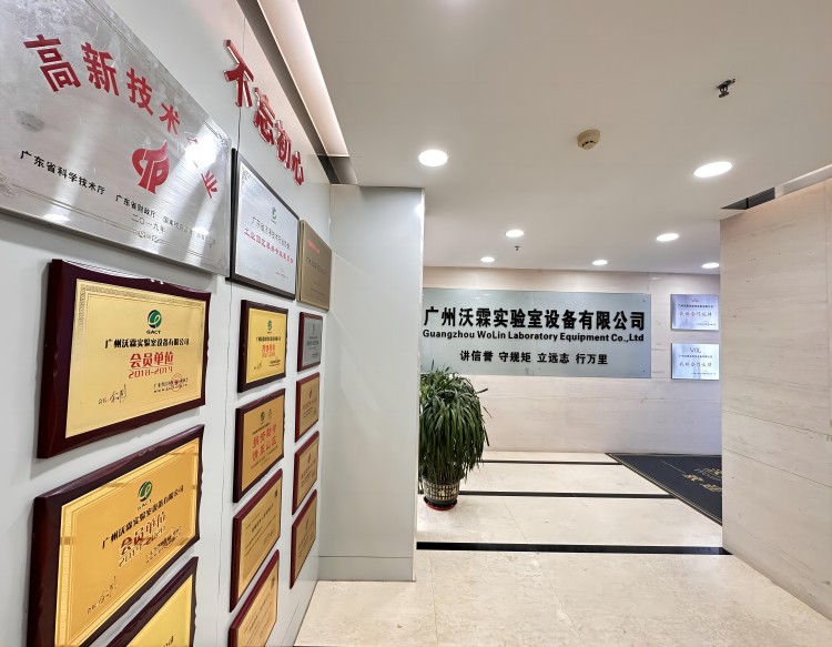 1713323947619521.jpg 6550f65d0557fabe67e48bec851dd4b(1).jpg